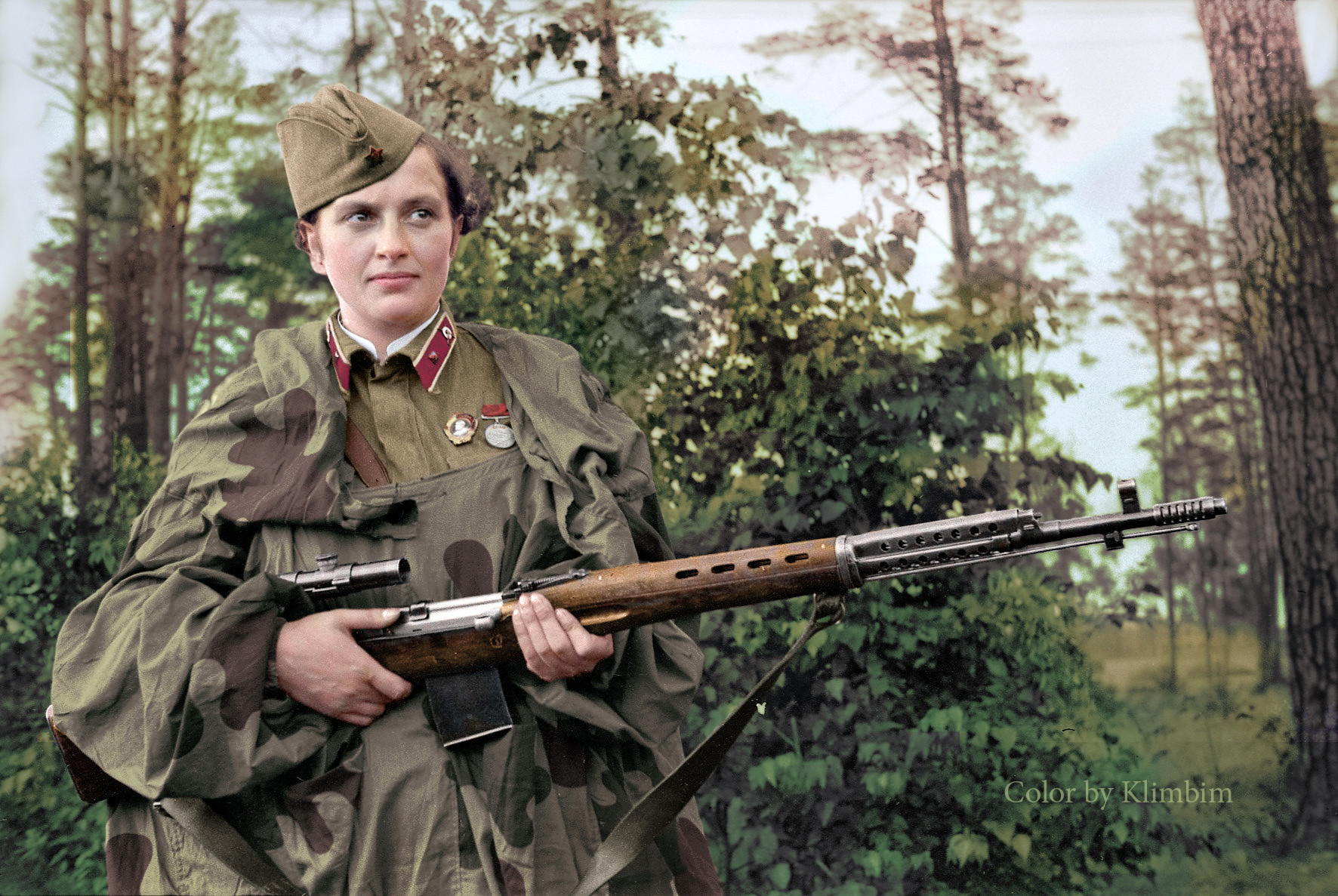 Самым опасным снайпером была Людмила Павлюченко, которая служила в армии с 1941 по 1943 год. Она уничтожила в общей сложности 309 противников и после войны стала обучать снайперскому делу солдат. Фото: © Flickr/Olga
