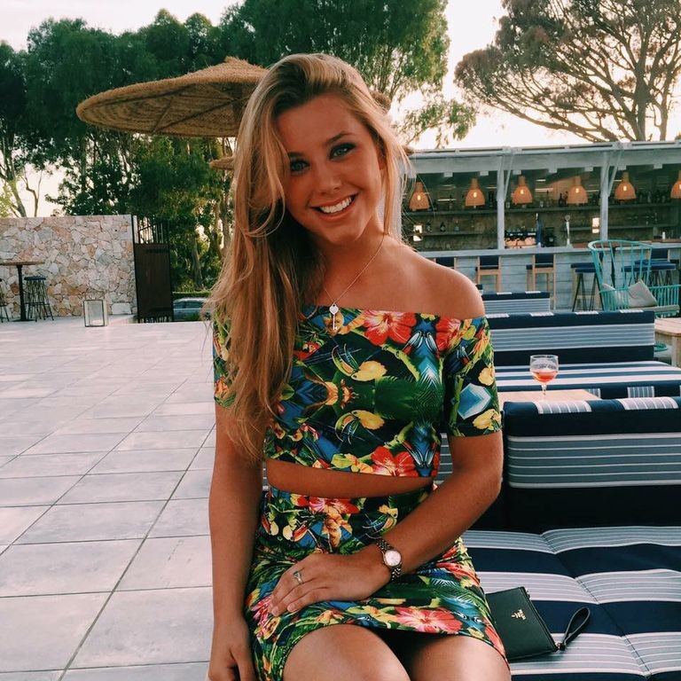 Эмили Джоунс. Фото: © Tinder