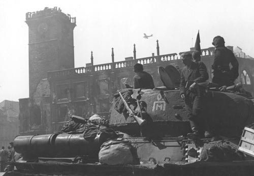 Бойцы Красной армии вступили в Прагу Фото: © wikipedia