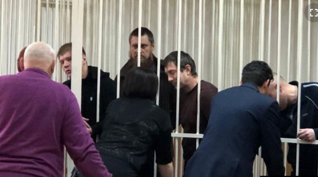 Тёлкин, Непомнящий и Гуськов в зале суда. Фото © Newsland / Екатерина Жукова