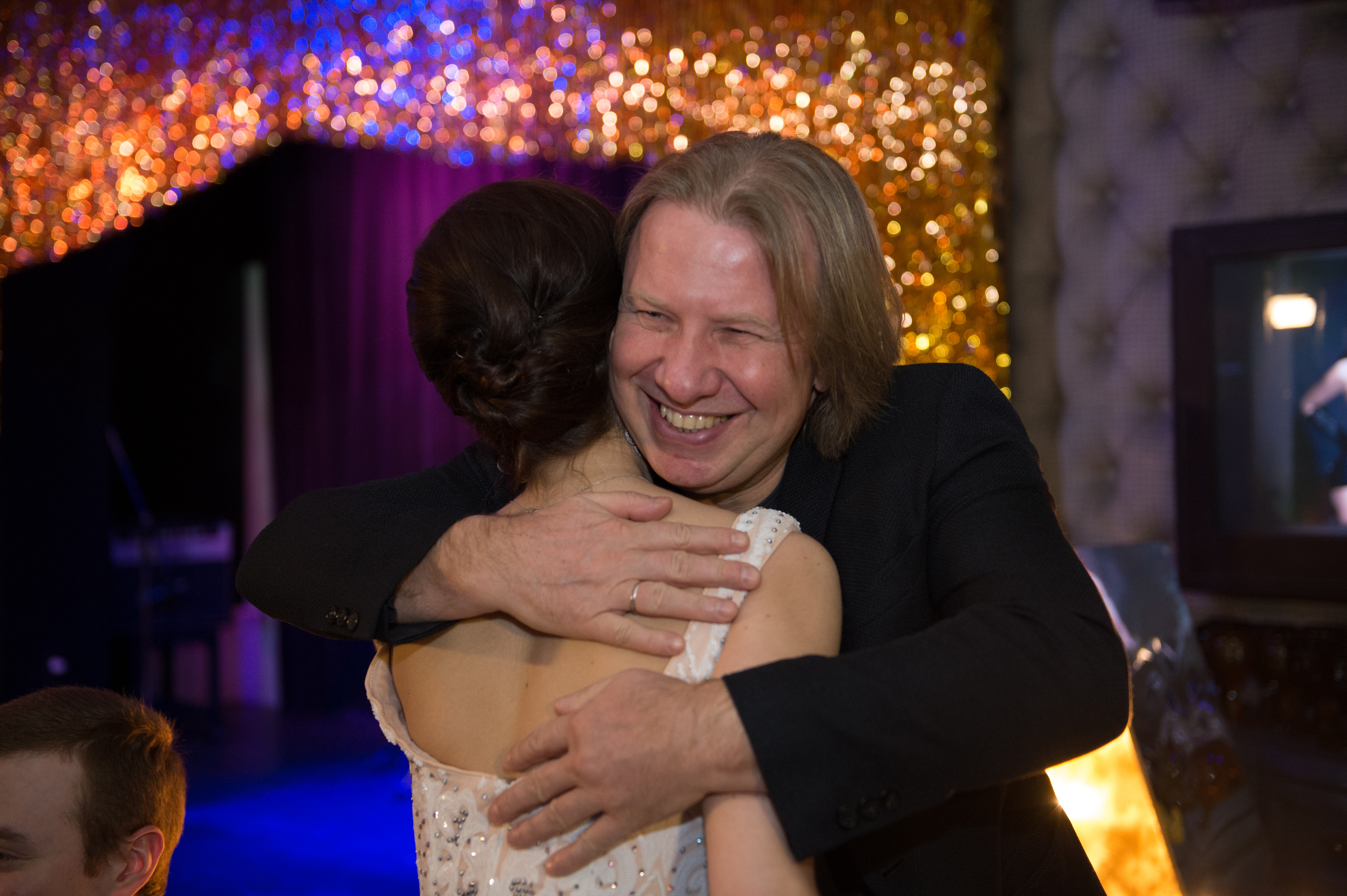 Виктор Дробыш с именинницей Фото: LIFE