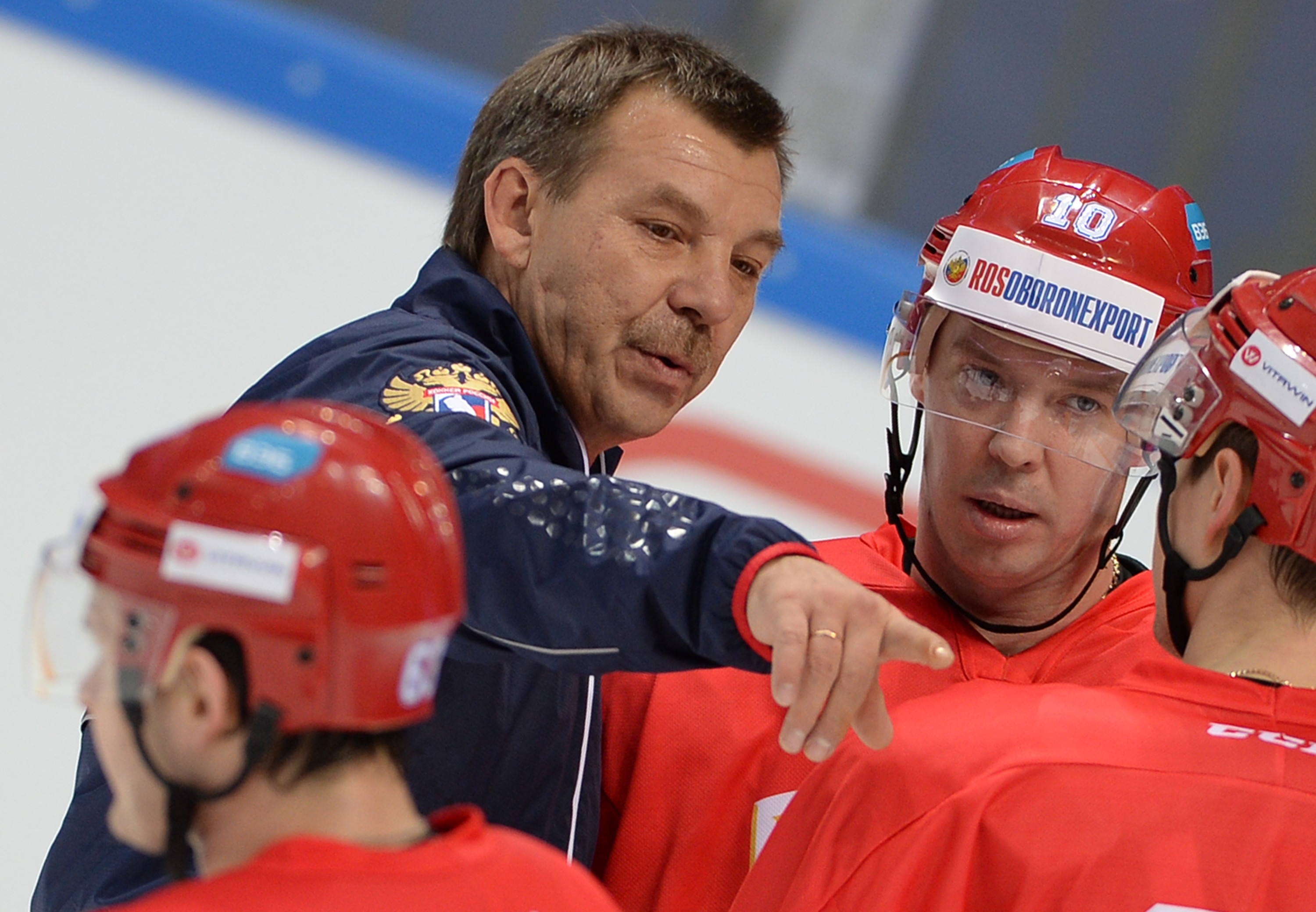 Олег Знарок и Сергей Мозякин. Фото: © РИА Новости/Алексей Филиппов