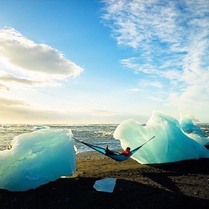 Фото © Instagram/ youdidnotsleepthere