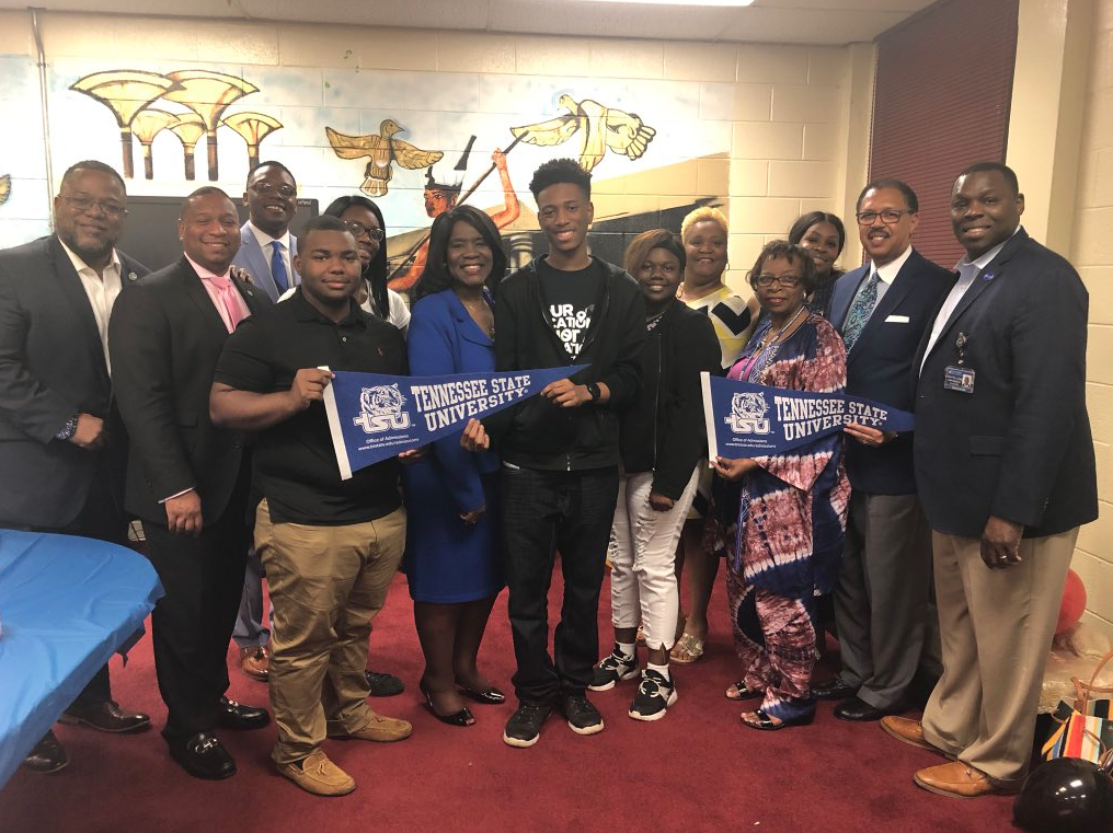 Фото © Twitter/gloverpres