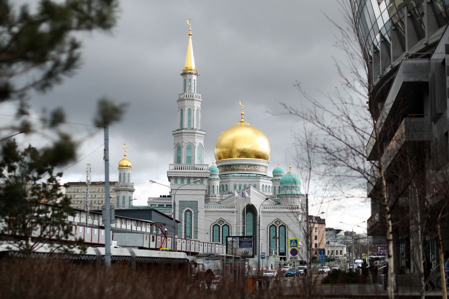 Фото мечеть и церковь рядом фото
