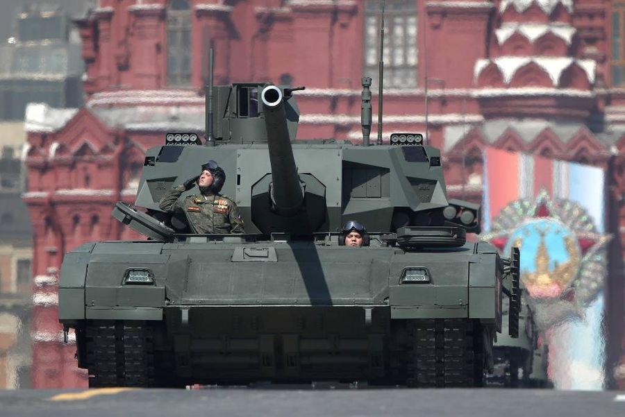 <p>Танк Т-14 "Армата" во время репетиции Парада Победы на Красной площади. Фото © ТАСС / Валерий Шарифулин</p>