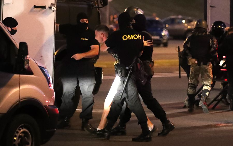 Фото © EPA / TATYANA ZENKOVICH