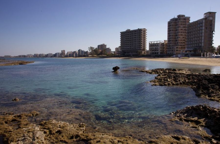 Sandy Beach Вароша