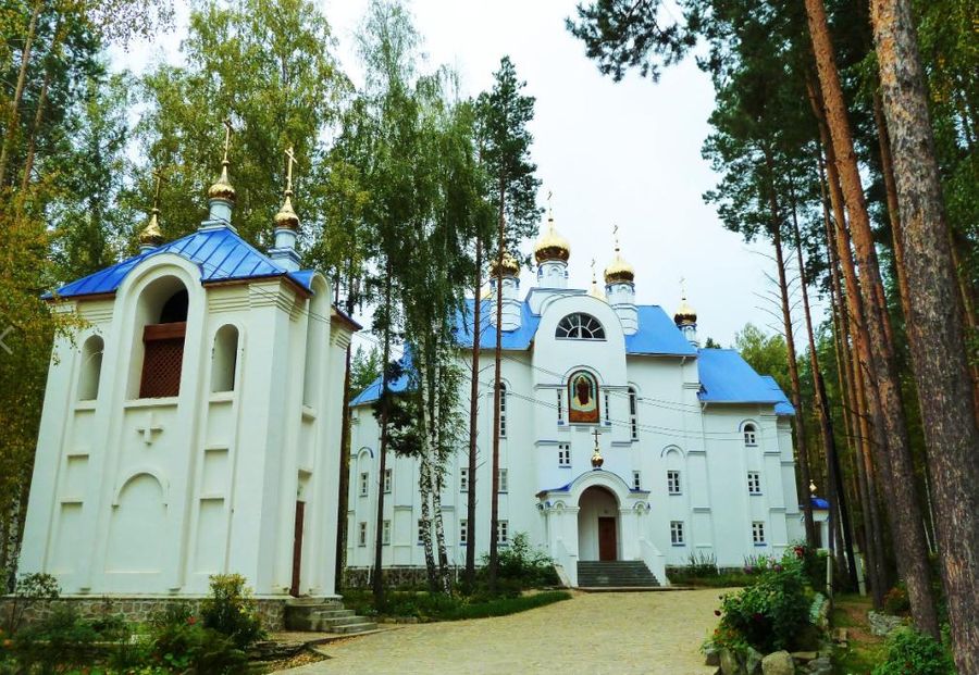 Фото © VK / Среднеуральский женский монастырь (паломники)