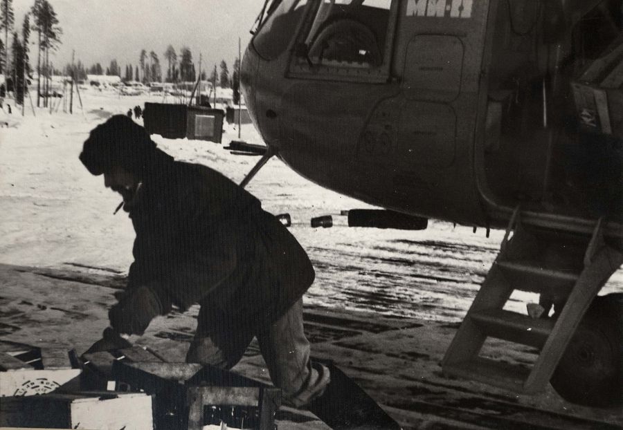 Доставка грузов на месторождение вертолётами, 1984 г. Фото © АЛРОСА