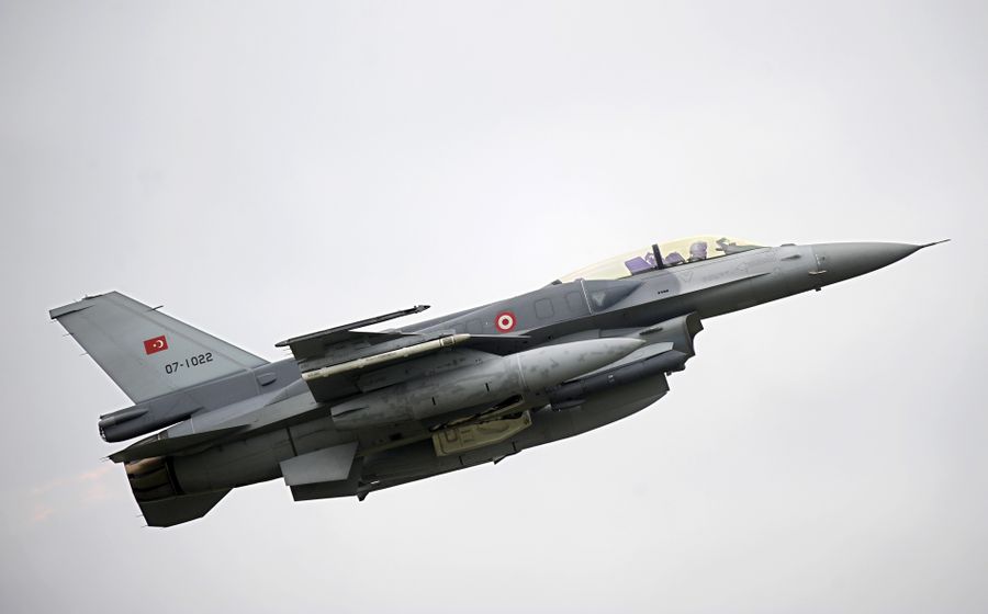 Истребитель F-16 ВВС Турции. Фото © ТАСС / DPA / Ingo Wagner