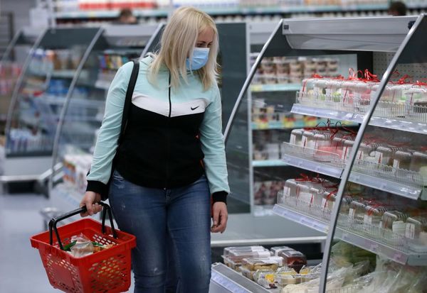 МЧС посоветовало россиянам не заходить в магазин без маски