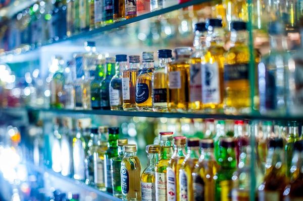 В Совфеде предложили пустить конфискованный алкоголь на антисептики