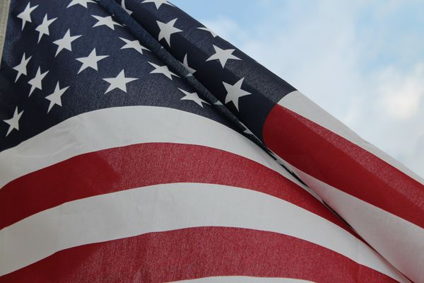 В США приспустят все флаги в память о жертвах коронавируса