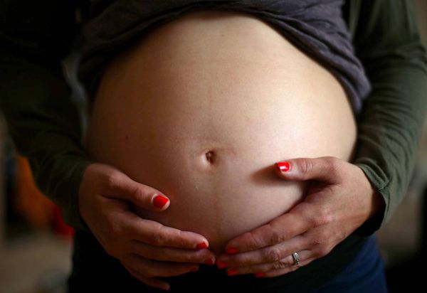  В Госдуме поддержали идею с ежемесячными выплатами беременным