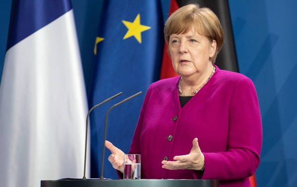 Меркель рассказала, почему ЕС не может снять санкции с России