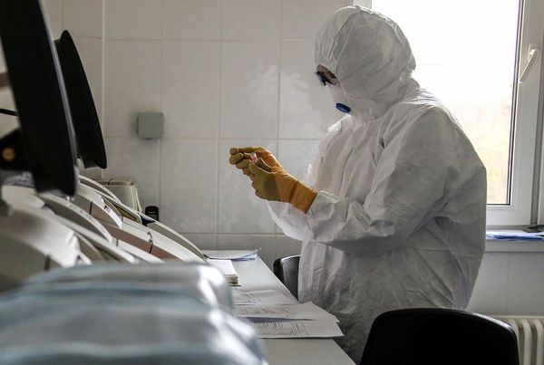 В России коронавирус выявили ещё у 8371 человека