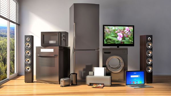 Холодильник и телевизор обойдутся дешевле, если не платить за бесполезные функции. Вот 7 примеров