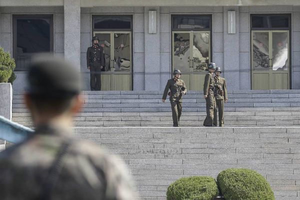 КНДР может вернуть войска на "линию фронта" с Южной Кореей