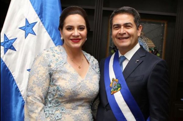 Президент Гондураса и его супруга заразились коронавирусом