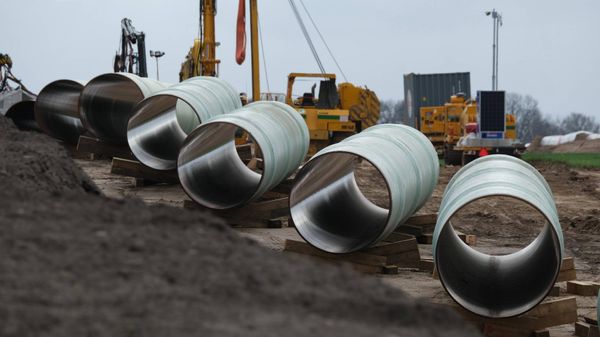 Никогда больше. Почему "Газпром" демонтирует трубы на границе с Украиной