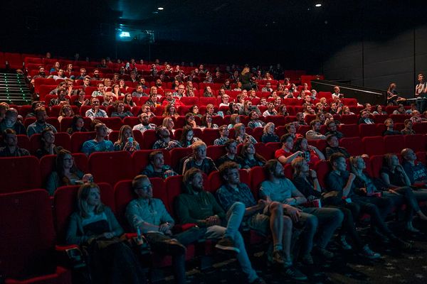 Кинотеатры и музеи в России могут открыться в середине июля