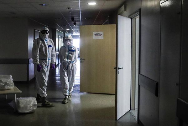 В Москве впервые с 9 апреля выявили меньше тысячи заразившихся коронавирусом за сутки