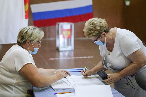 Свои голоса по поправкам в конституцию за три дня отдали более 30 миллионов россиян