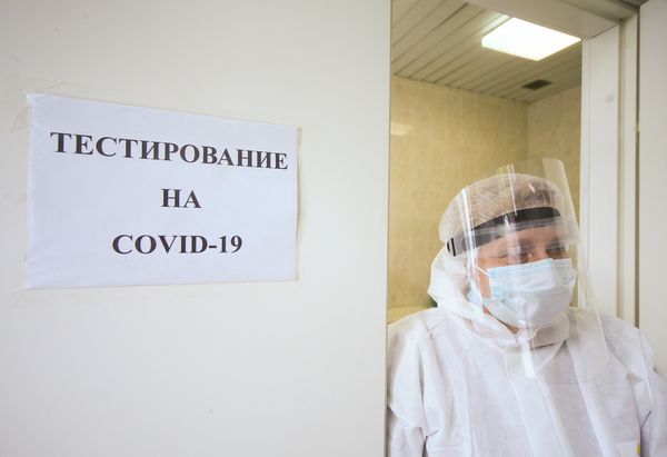Количество новых случаев CoViD-19 в Москве за месяц сократилось в три раза