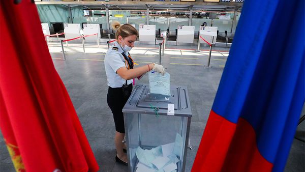 В России завершилось голосование по поправкам к конституции