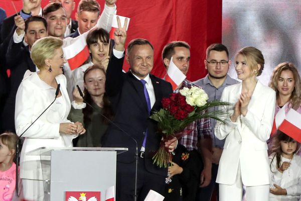 Действующий лидер Польши Анджей Дуда переизбран на второй срок