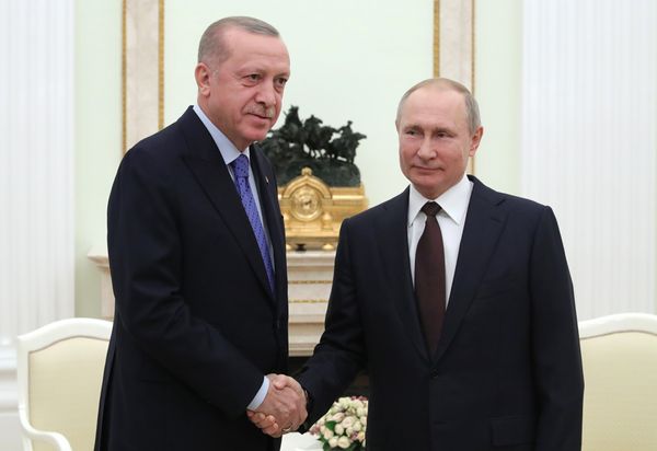 Путин и Эрдоган обсудили смену статуса собора Святой Софии и возобновление туризма