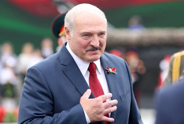 Лукашенко и ещё четырёх человек зарегистрировали кандидатами в президенты Белоруссии
