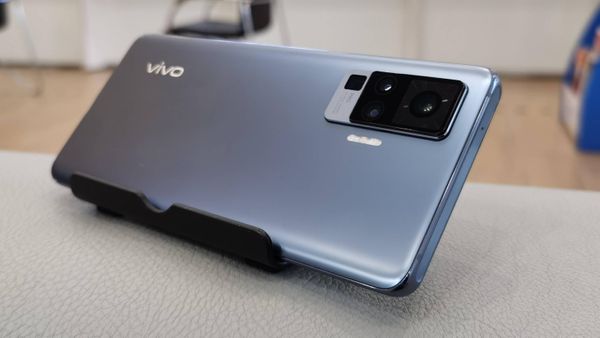 Китайский (само)убийца? Vivo X50 Pro — отличный телефон с отвратительной ценой в России