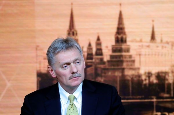 Песков назвал голословными обвинения Лондона в попытке вмешательства Москвы в выборы 2019 года