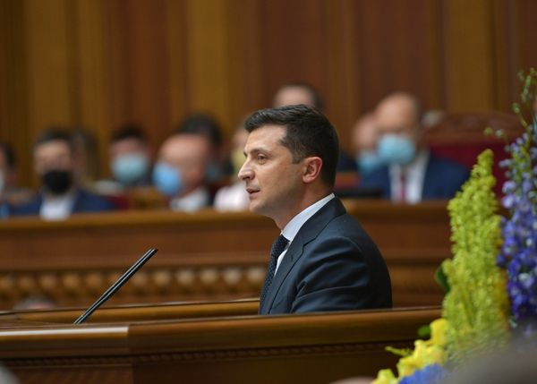 Зеленский призвал украинцев объединиться для возвращения "всех своих территорий"