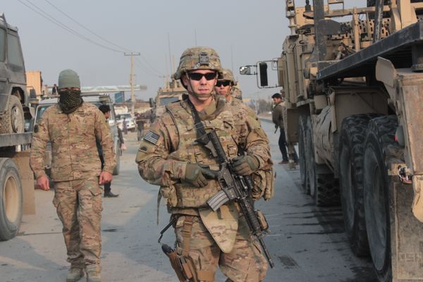 Россия, США и "Талибан". Зачем демократы пугают Трампа Афганистаном