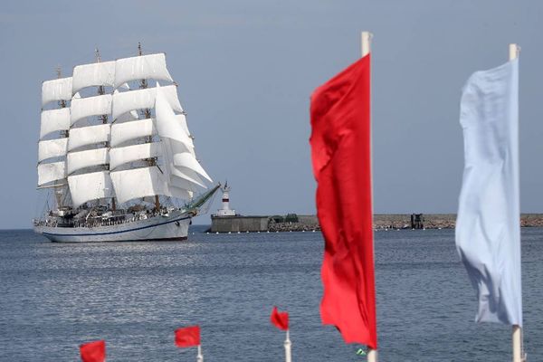 На Дне ВМФ в Севастополе показали уникальные корабли