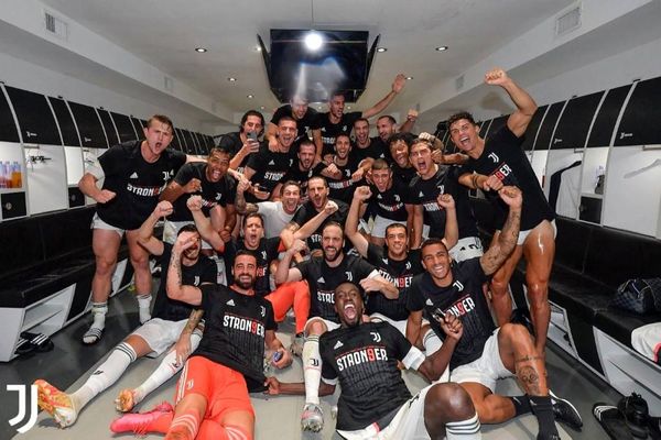 "Ювентус" досрочно стал чемпионом Италии по футболу