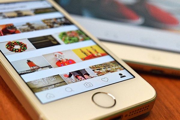 Instagram заподозрили в слежке за пользователями через камеру
