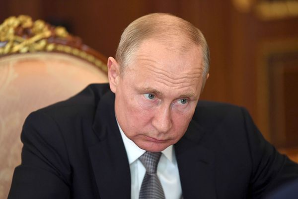 Путин: Уверенность в вакцине должна быть абсолютной
