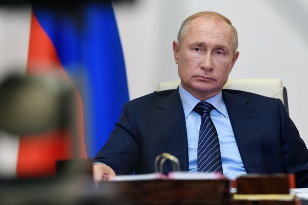 Путин подписал распоряжение по ситуации в Усолье-Сибирском