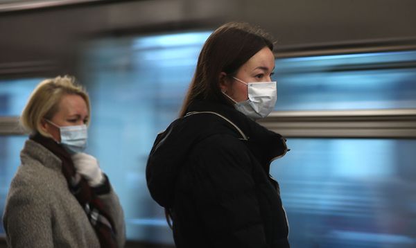 В московском метро продолжаются рейды по проверке масок 