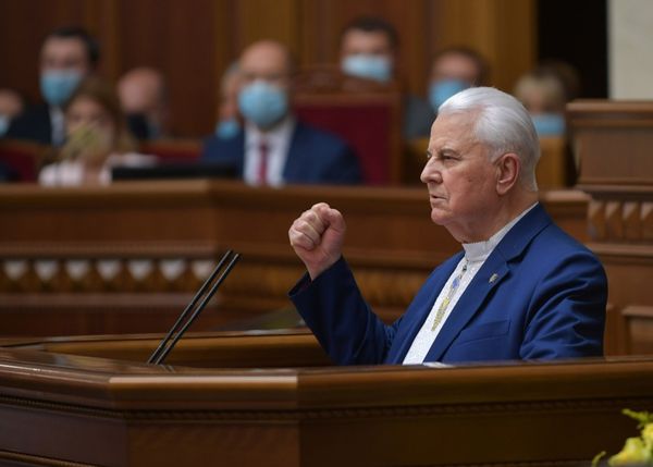 Делегацию Украины в контактной группе по Донбассу возглавил первый экс-президент