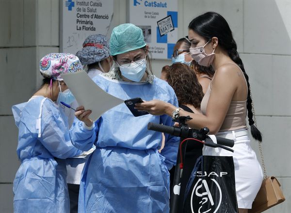 В мире опять поставлен рекорд по приросту случаев коронавируса за сутки
