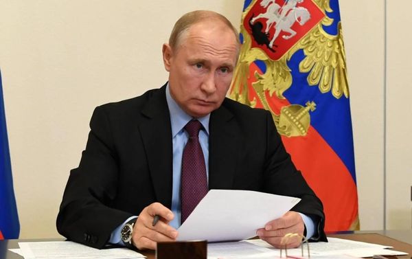 Владимир Путин поздравил жителей Калмыкии со столетием региона