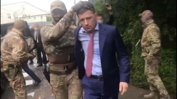 Губернатор Хабаровского края задержан по подозрению в организации покушения