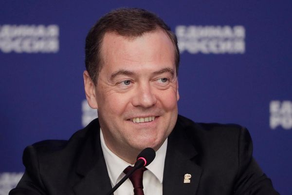 "Вот такой лайфхак". Медведев рассказал о качествах, которыми должен обладать президент