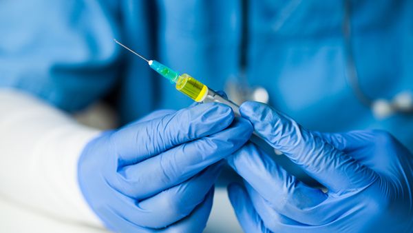 Завершены клинические испытания вакцины от коронавируса центра Гамалеи