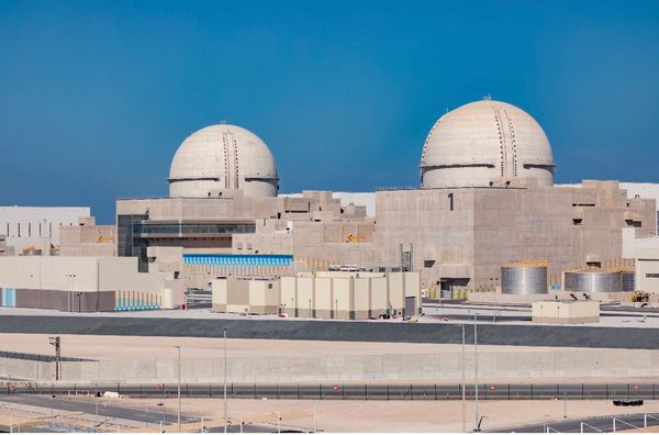 В ОАЭ заработала первая в арабском мире атомная электростанция